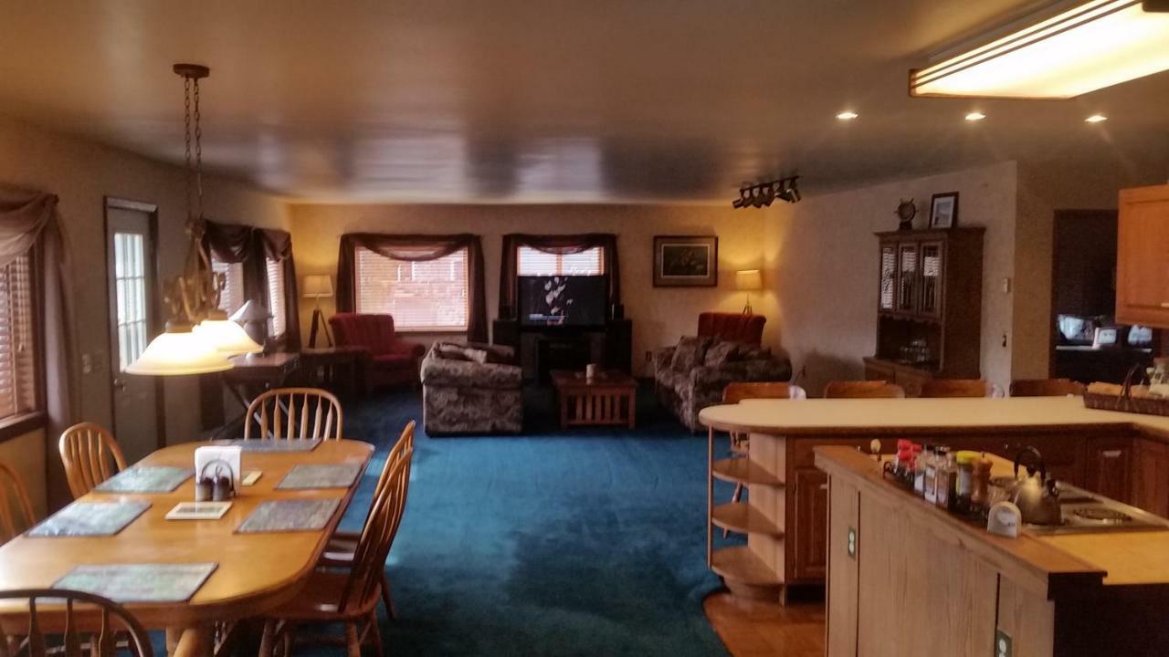 Kodiak Russian River Lodge Eksteriør billede